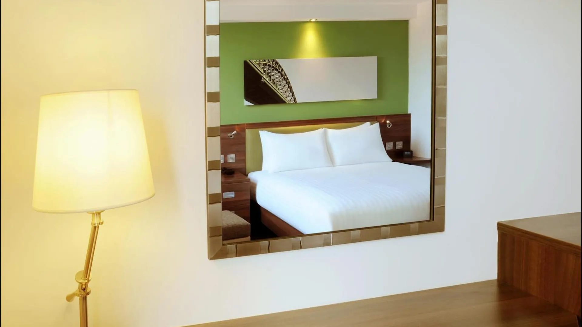 Hotel Hampton By Hilton Newcastle